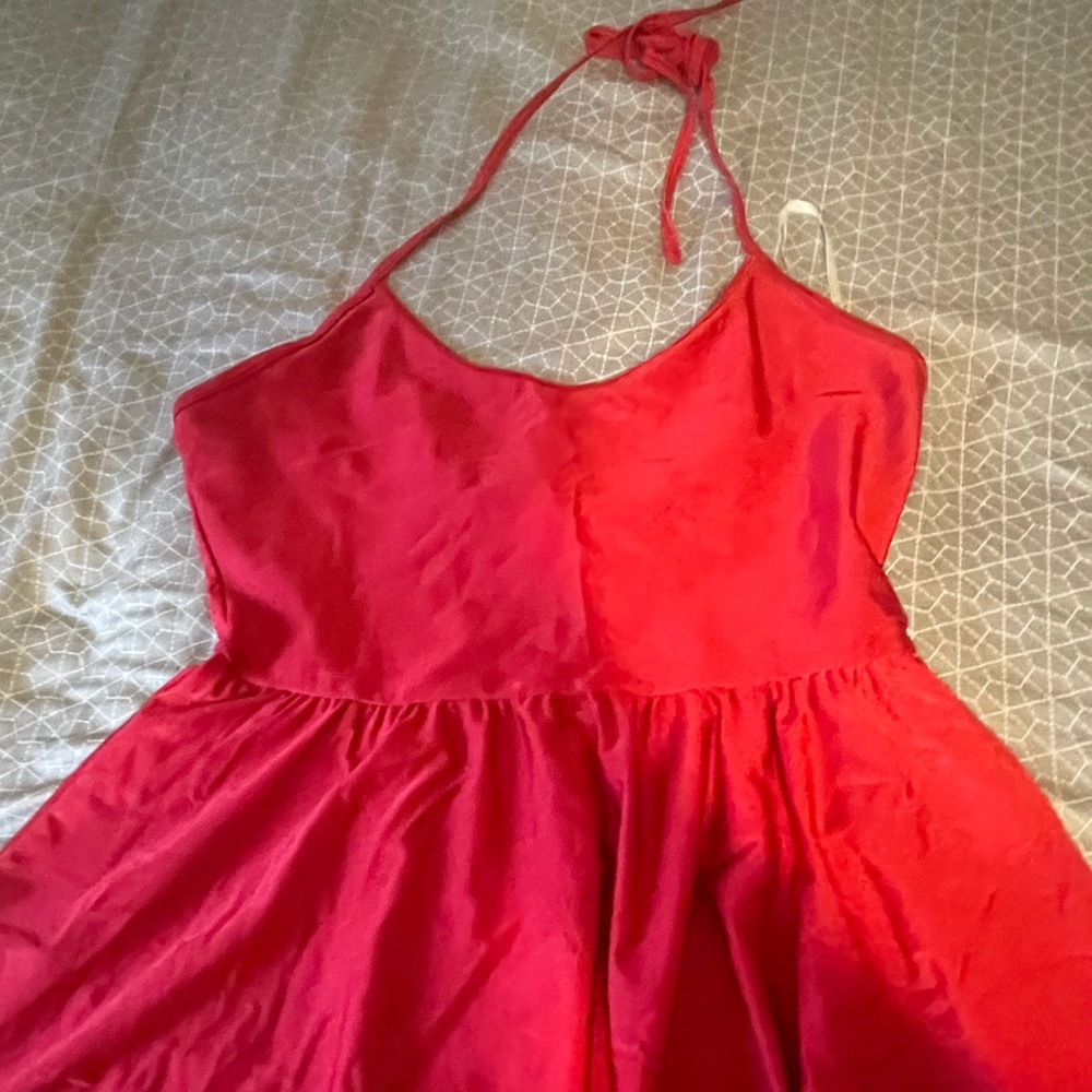CUTE little red dress 💃🏽